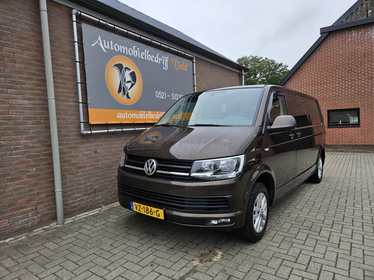 Volkswagen T6 Transporter 2.0 TDI L2H3 Highline (marge) 1e eigenaar — photo 1 of 19