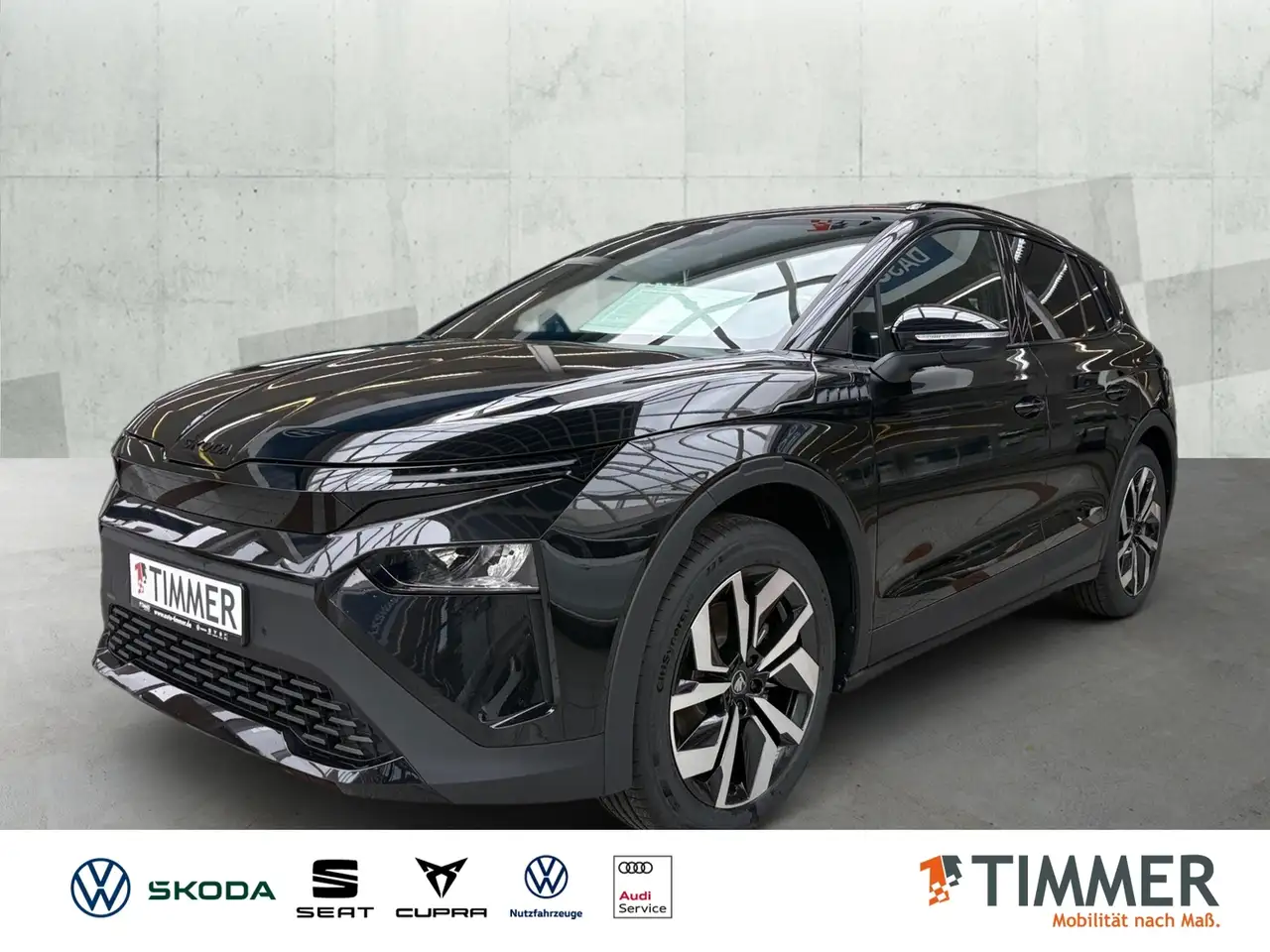 Skoda Elroq SPORTLINE 204PS 60kWh +AHK+LED+ACC+RKAM+NAV+SHZ+2 — photo 1 of 27