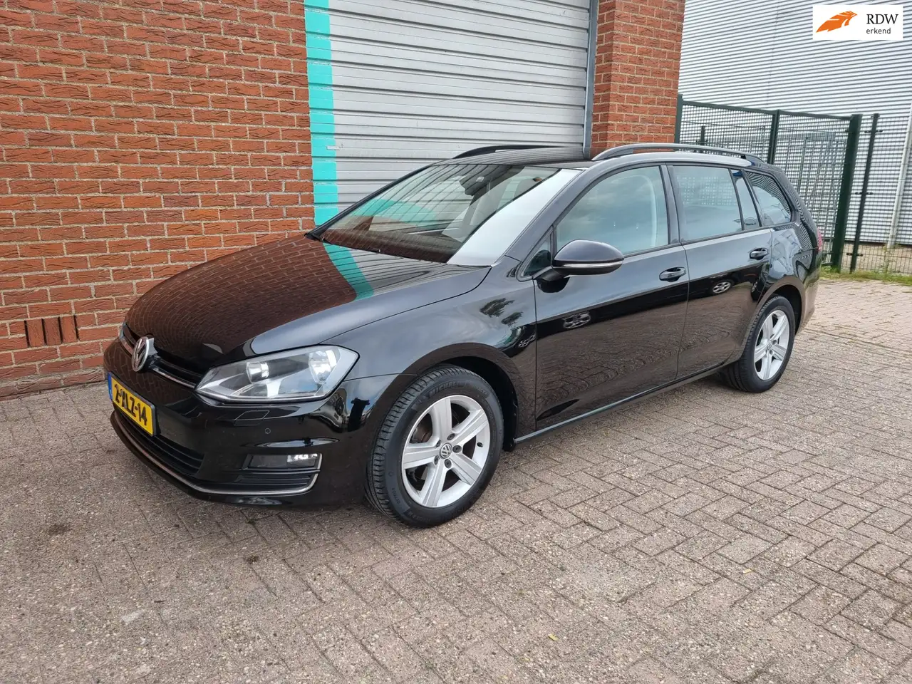 Volkswagen Golf Variant 1.2 TSI Comfortline Clima! Navi! Bj:2014 — photo 1 of 40