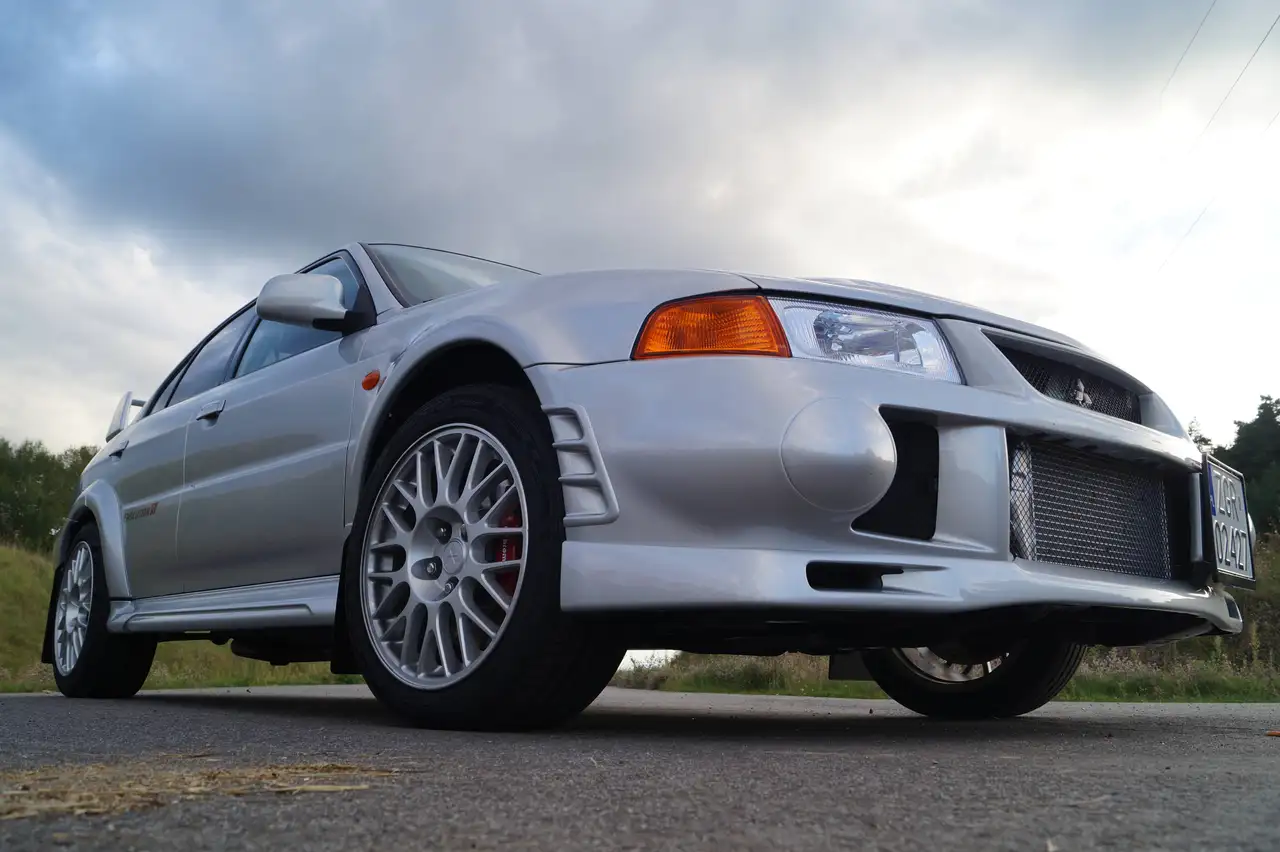 Mitsubishi Lancer Evolution VI — photo 1 of 15