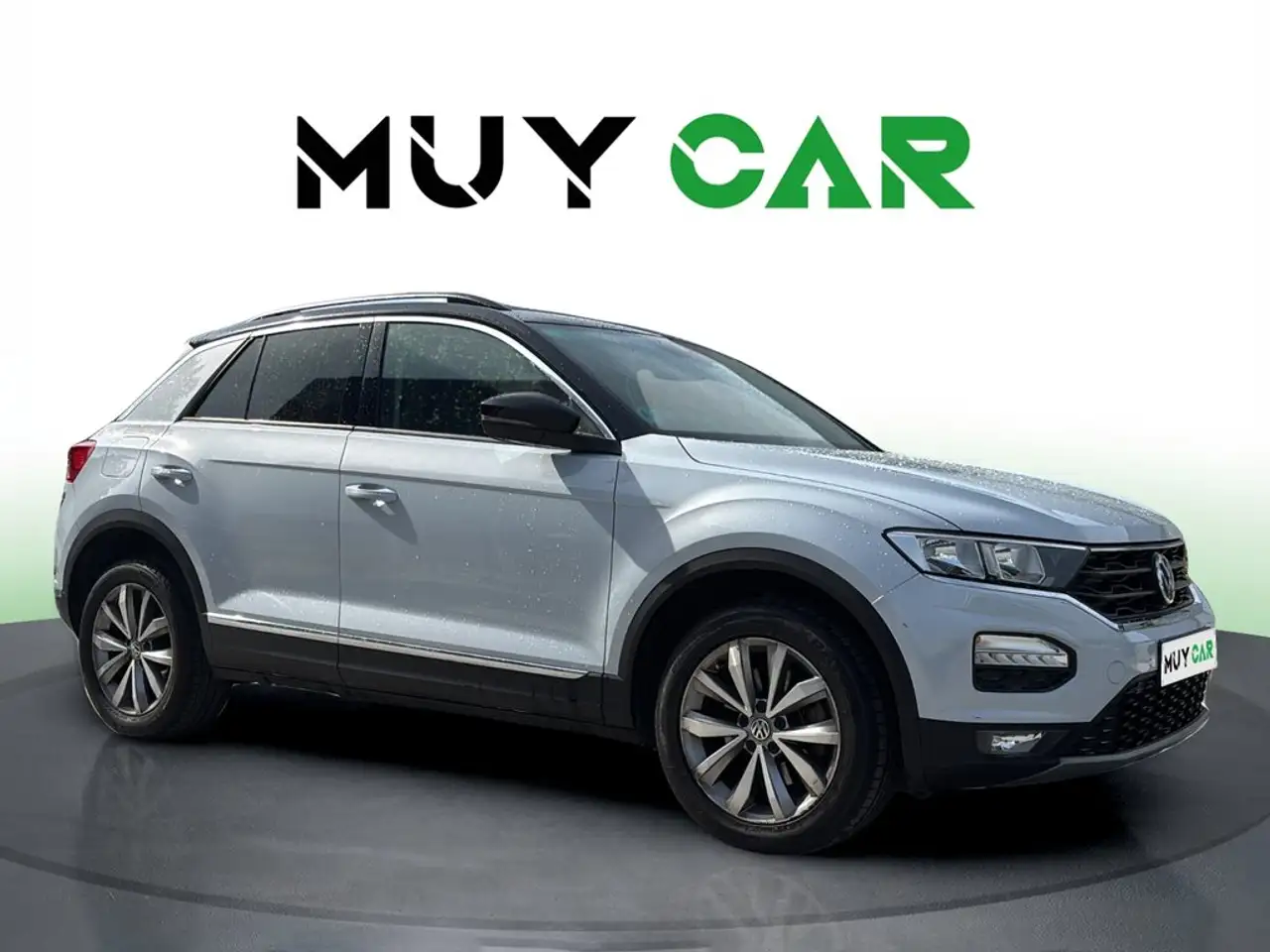 Volkswagen T-Roc 1.5 TSI Advance Style — photo 1 of 17
