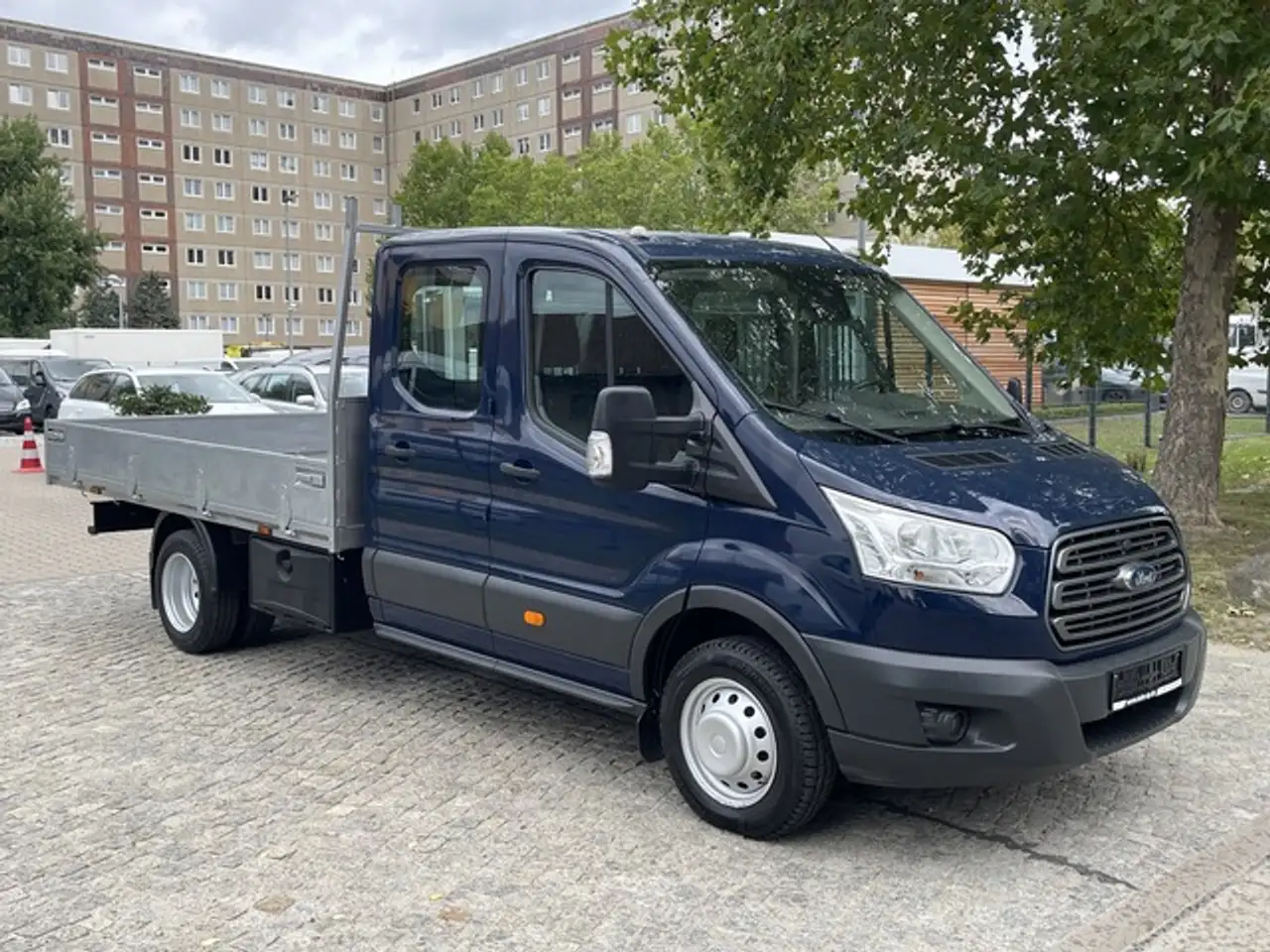 Ford Transit FT350M 2.2TDCi Pritsche DoKa — photo 1 of 22