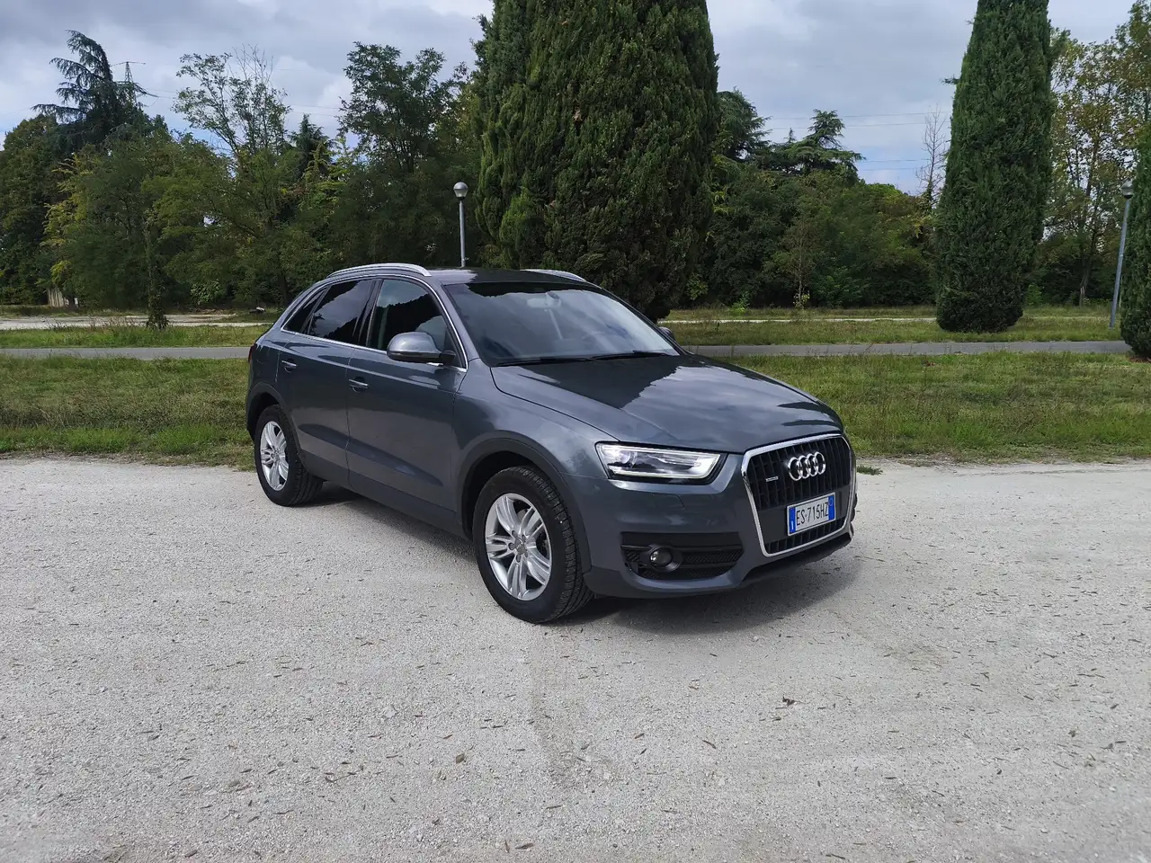 Audi Q3 2.0 tdi Advanced quattro 140cv s-tronic — photo 1 of 12