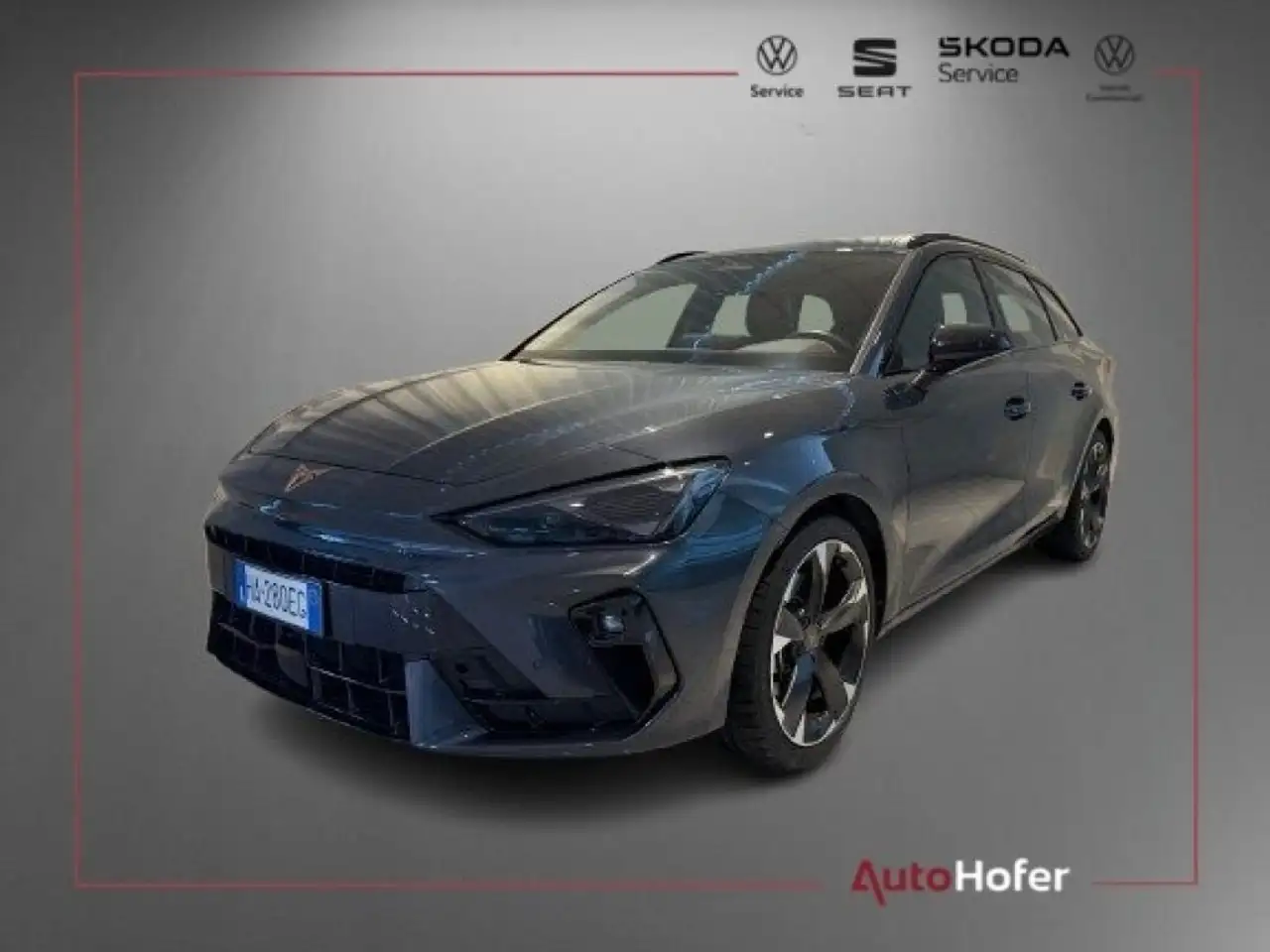 CUPRA Leon Sportstourer 2.0 TDI DSG EDGE PACK Matrix Camera — photo 1 of 15