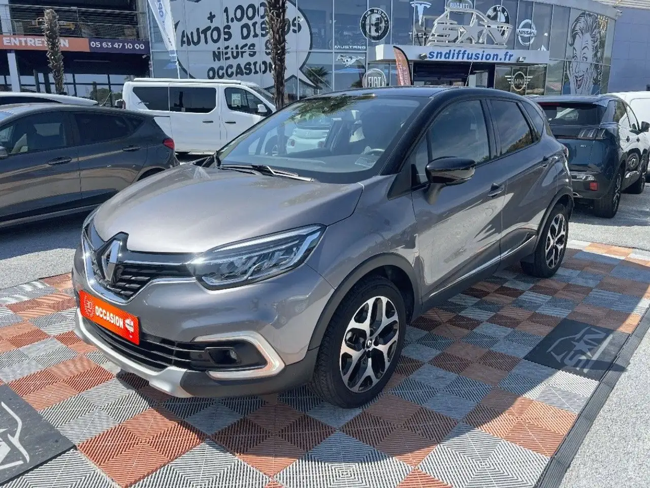 Renault Captur 0.9 TCE 90 INTENS CAMERA 1 ére main — photo 1 of 27