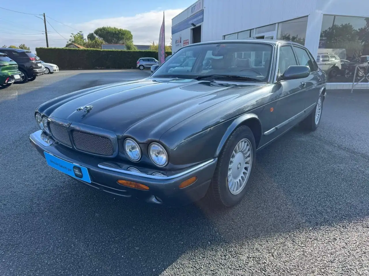Jaguar Sovereign II 3.2 V8 BA — photo 1 of 15