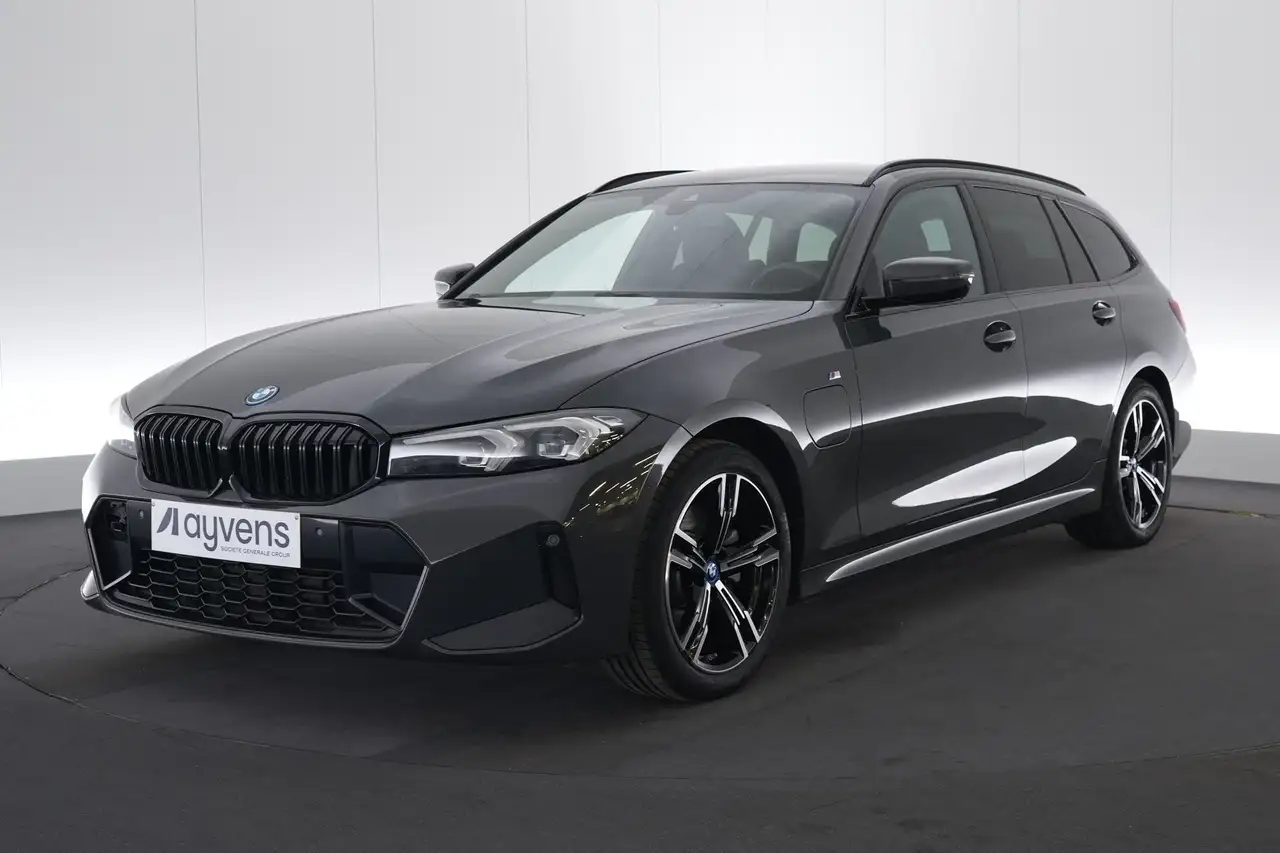 BMW 330 3 Touring 330e PHEV M-Sport LEDER/CUIR LED GPS PDC — photo 1 of 15