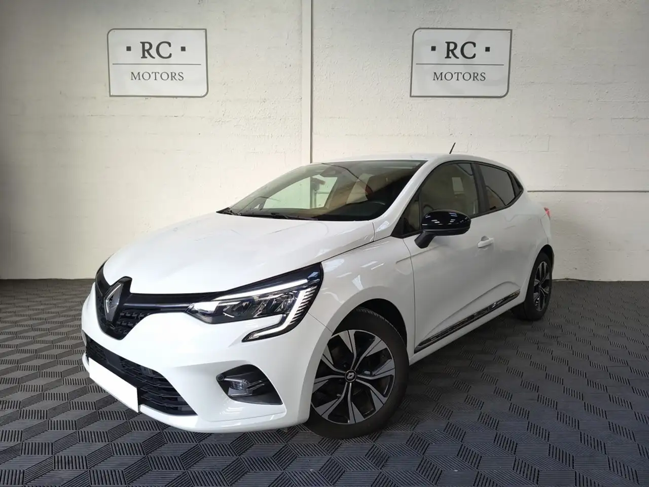 Renault Clio Clio SCe 65 Evolution — photo 1 of 19