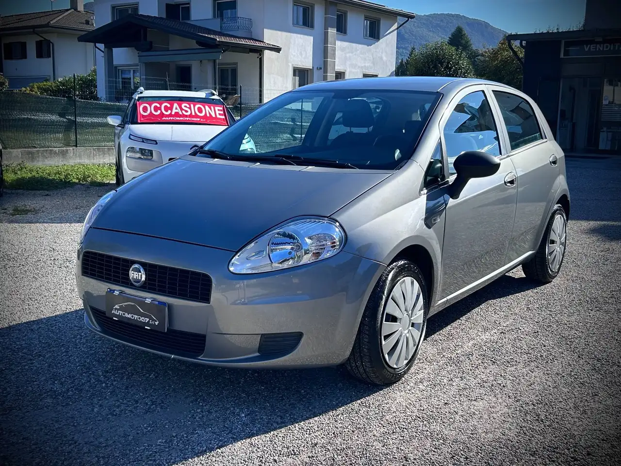 Fiat Grande Punto 5p 1.2 65cv - UNIPROPRIETARIO — photo 1 of 12