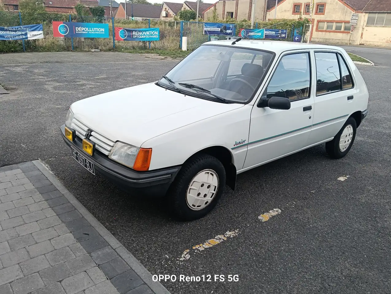 Peugeot 205 PEUGEOT 205 JUNIOR 1.0 ESSENCE – 1990 – 108 000 KM — photo 1 of 9