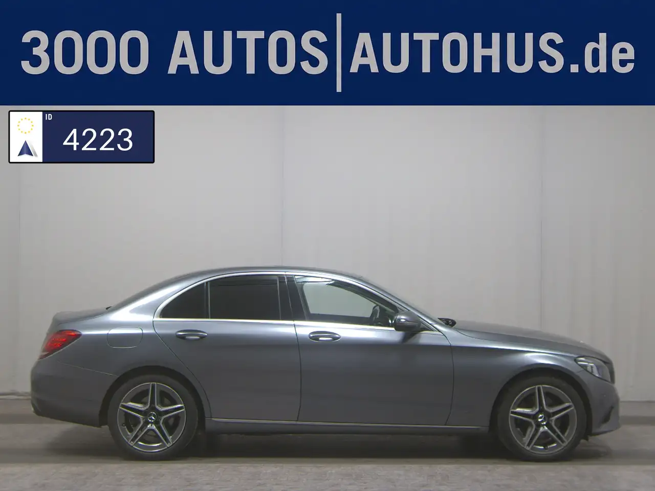 Mercedes-Benz C 300 C 300 LEDER NAVI SPORTSITZE KLIMAAUT RADIO MFL PANO SHZ VC PDC STHZG Airm. Multibeam GSD — photo 1 of 17