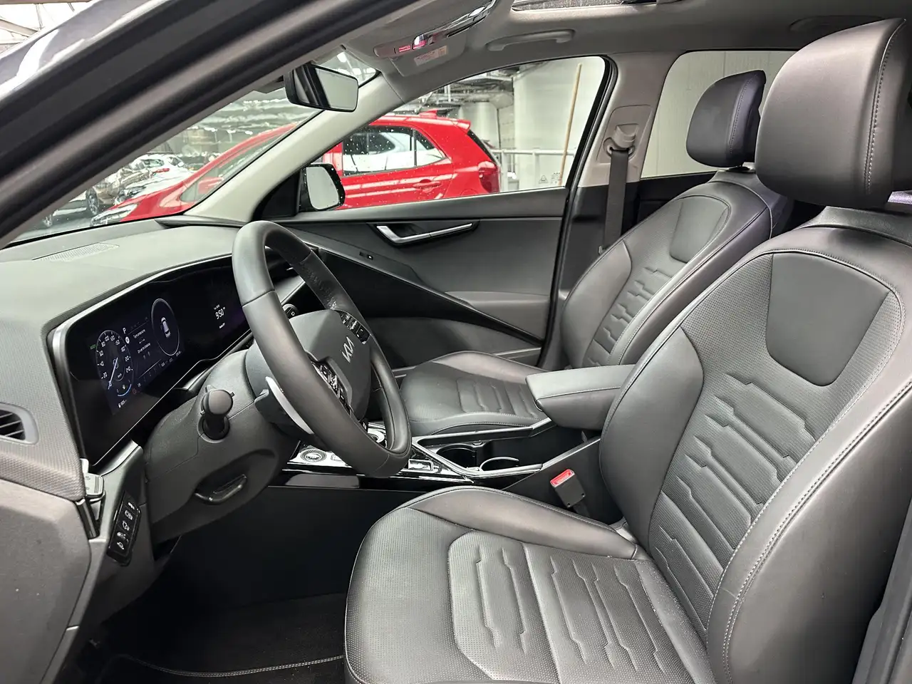 2025 Kia Niro 1.6 GDi Hybrid DynamicPlusLine, photograph 2