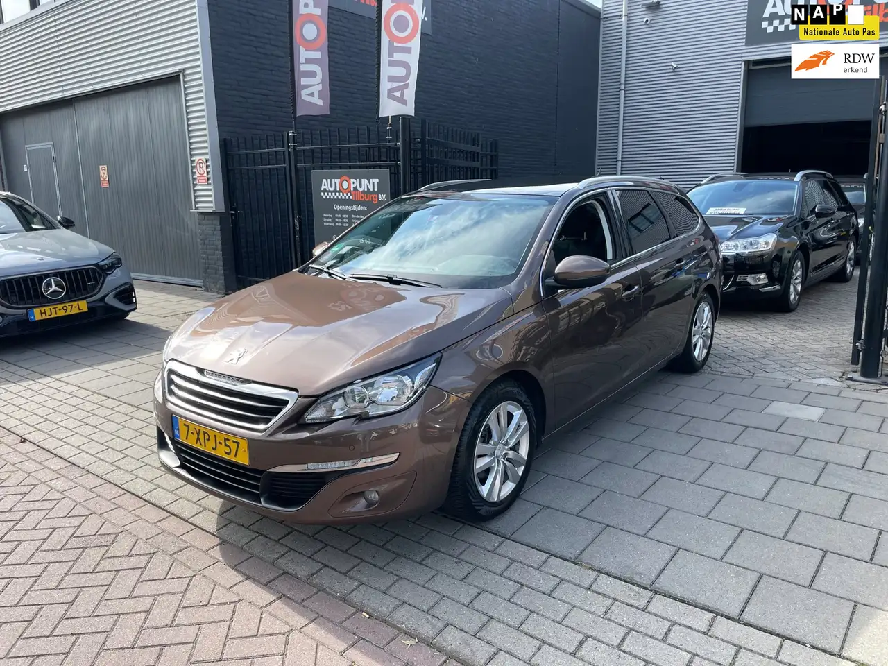 Peugeot 308 SW 1.2 e-THP Blue Lease Executive 3e Eig! Trekhaak — photo 1 of 12