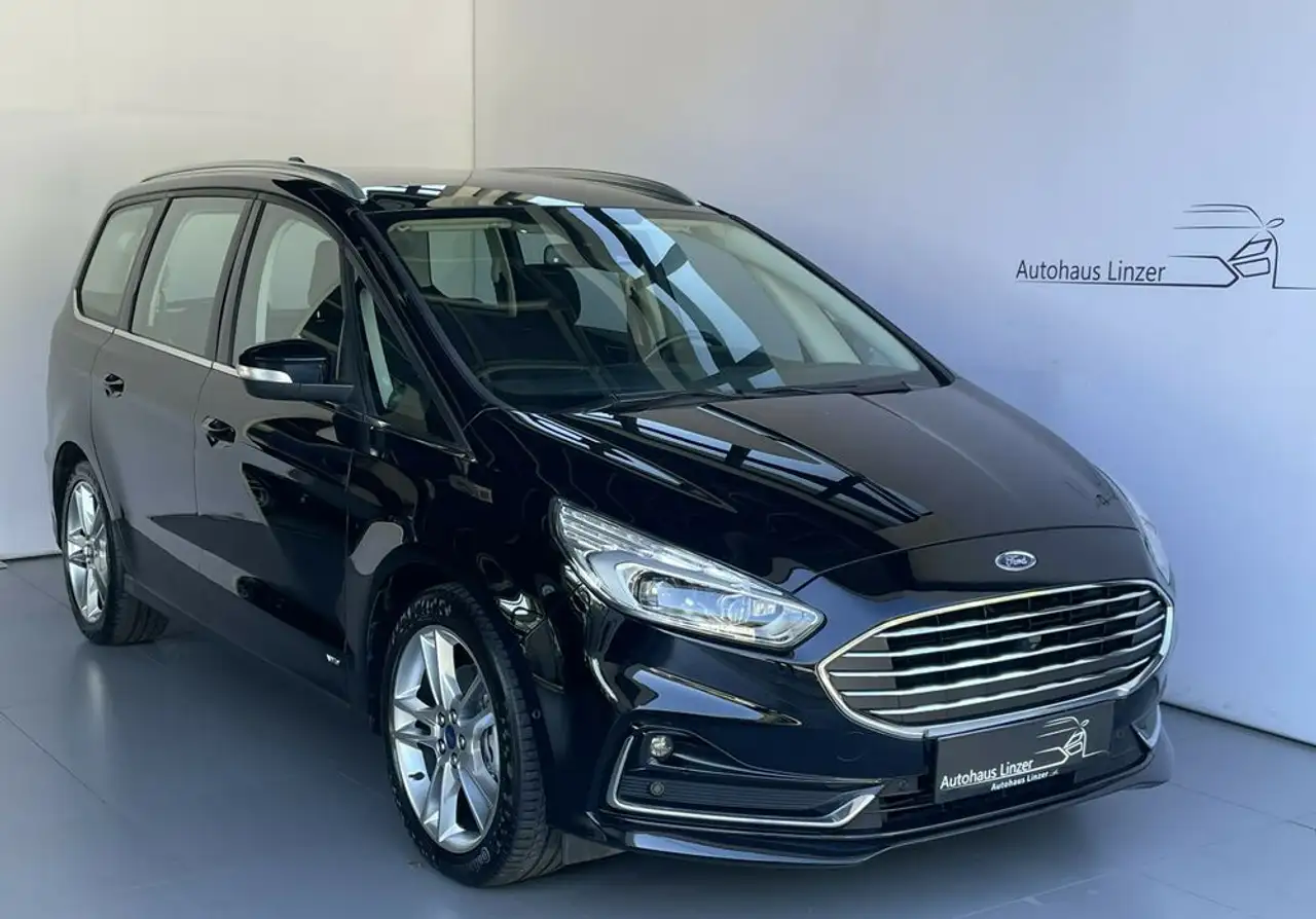 Ford Galaxy 4x4 *LED*ACC*AHK*Kamera*Sportsitz*LenkradH* — photo 1 of 3