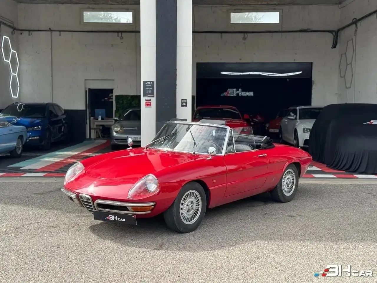 Alfa Romeo Spider 1750 Coda Longa / PININFARINA / 1968 / MATCHING NUMBER / CAPOTE NEUVE / A VOIR ! — photo 1 of 29