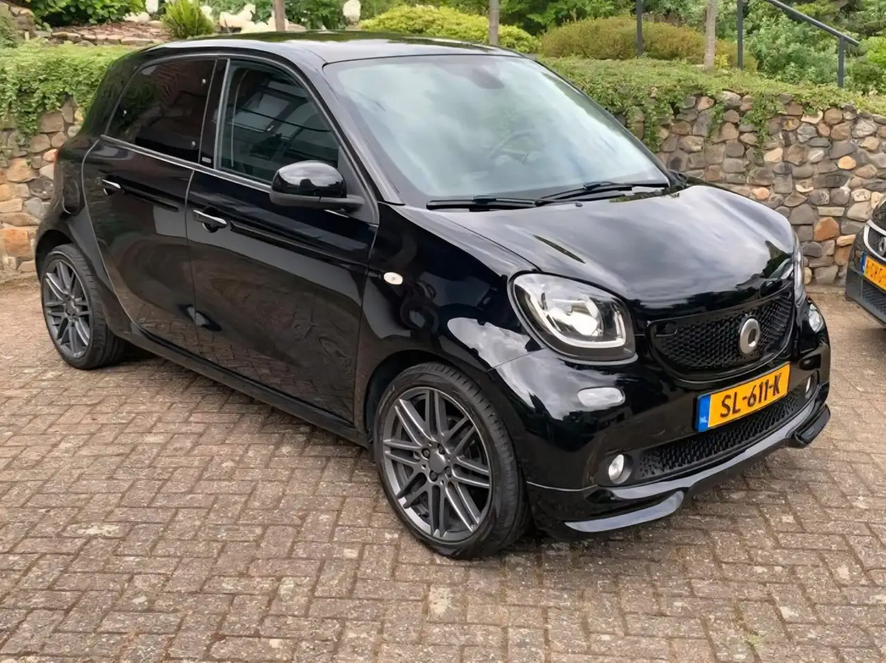 smart forFour 1.0 T Prime — photo 1 of 20