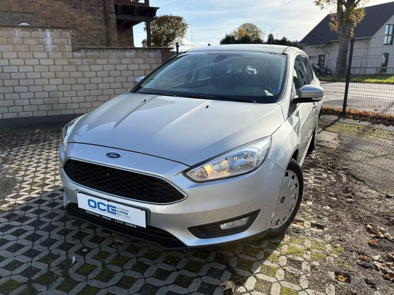 Ford Focus 1.5 TDCi Navi*PDC*Kupplung*Zahnriemen*neu — photo 1 of 12