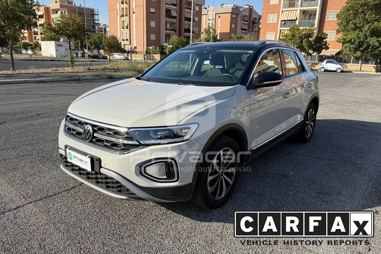Volkswagen T-Roc T-Roc 1.5 TSI ACT Life — photo 1 of 15
