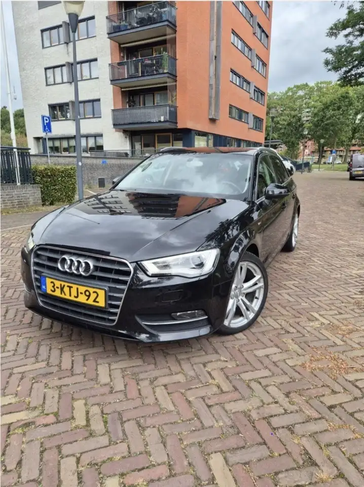 Audi A3 1.4 TFSI S tronic Attraction — photo 1 of 12