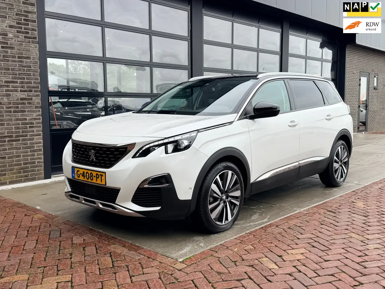 Peugeot 5008 1.2 PureTech Blue Lease Premium | Autom | 7 Pers | — photo 1 of 30
