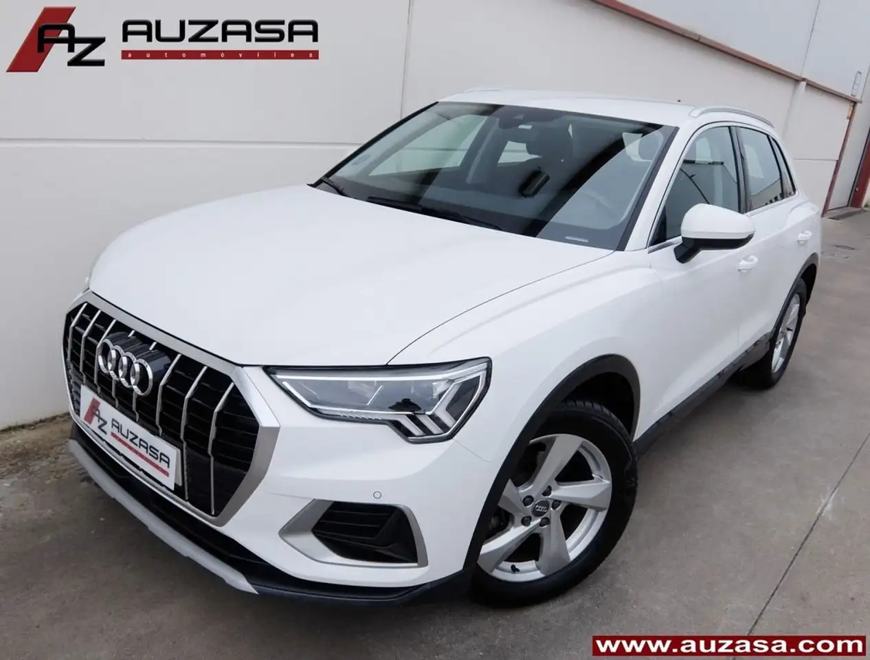 Audi Q3 35 TDI Advanced S tronic 110kW — photo 1 of 15