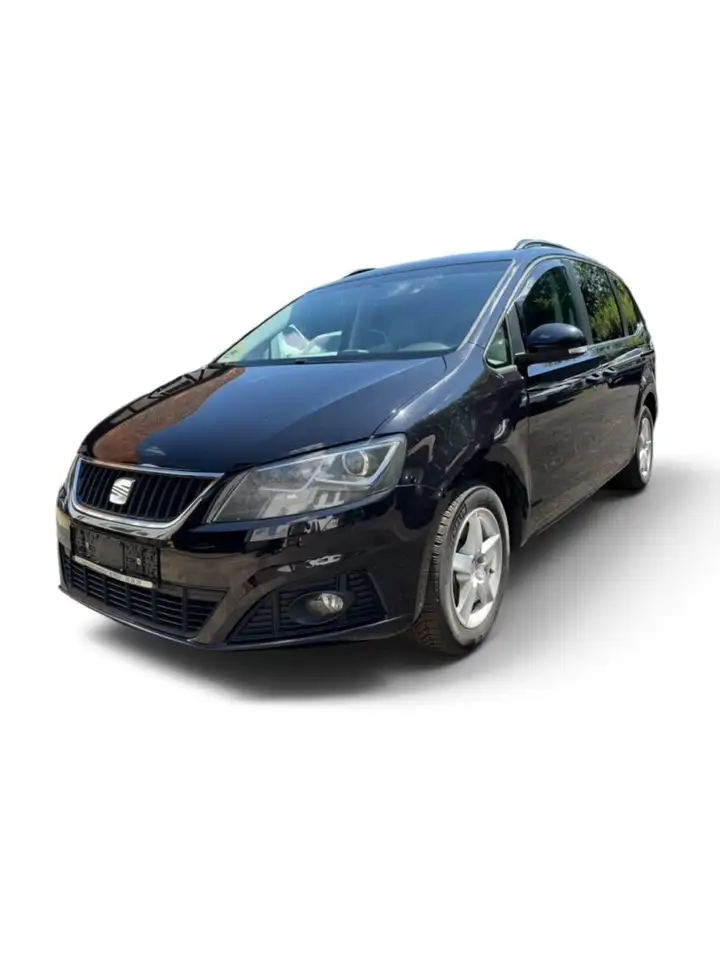 SEAT Alhambra Style — photo 1 of 16