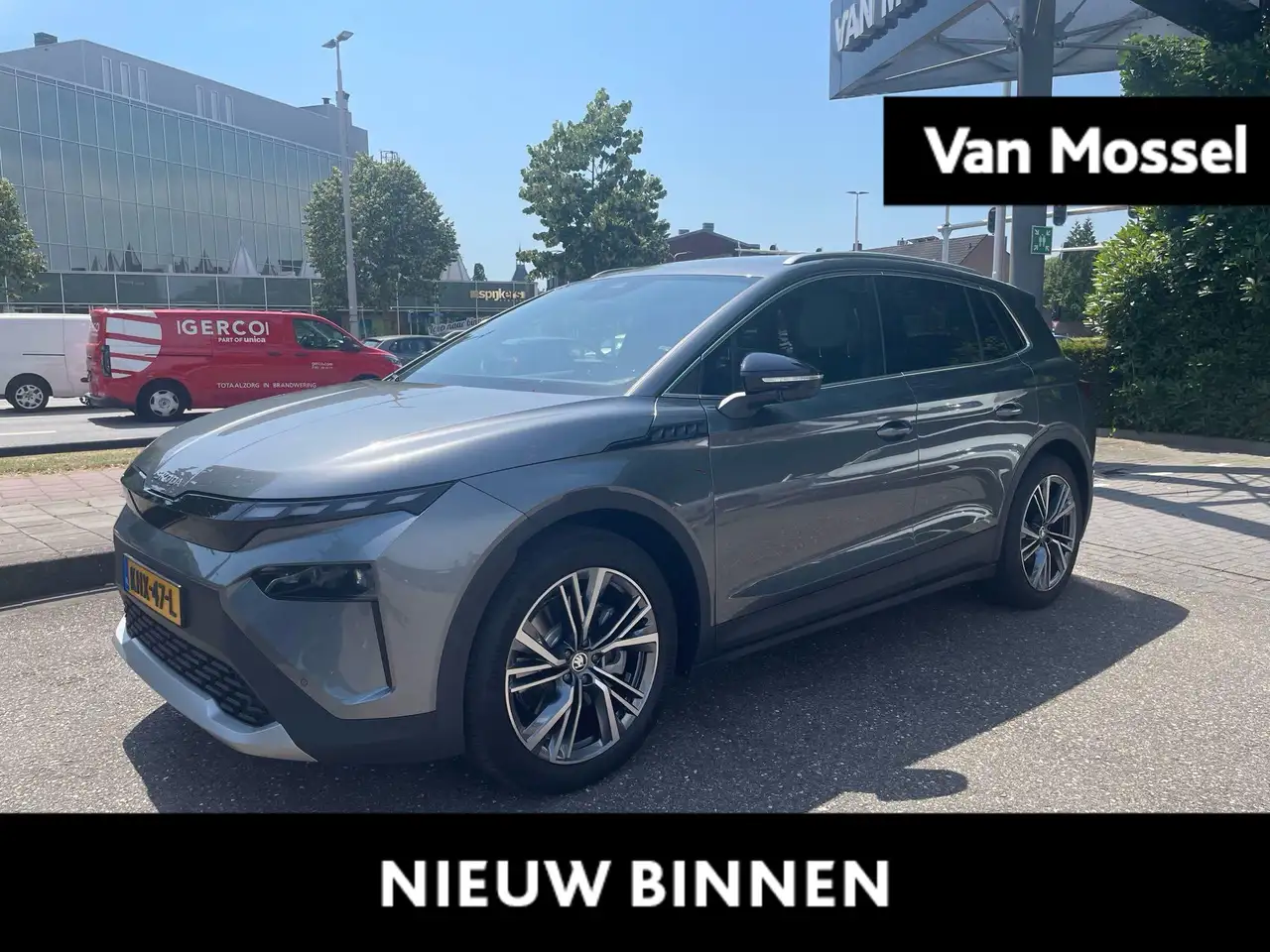 Skoda Elroq 85 Sportline — photo 1 of 19