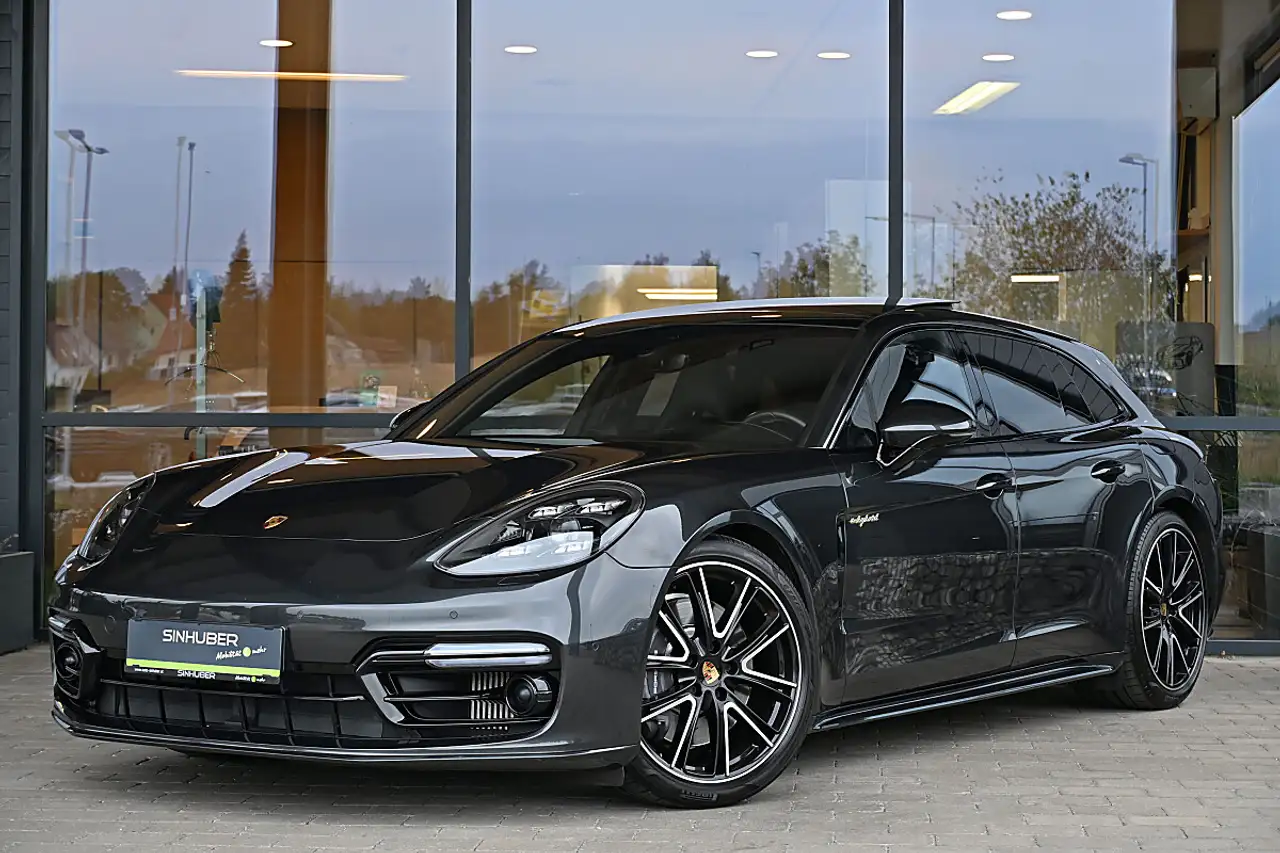 Porsche Panamera 4 E-Hybrid PHEV Sport Turismo Aut. ACC, HeadUp,... — photo 1 of 40