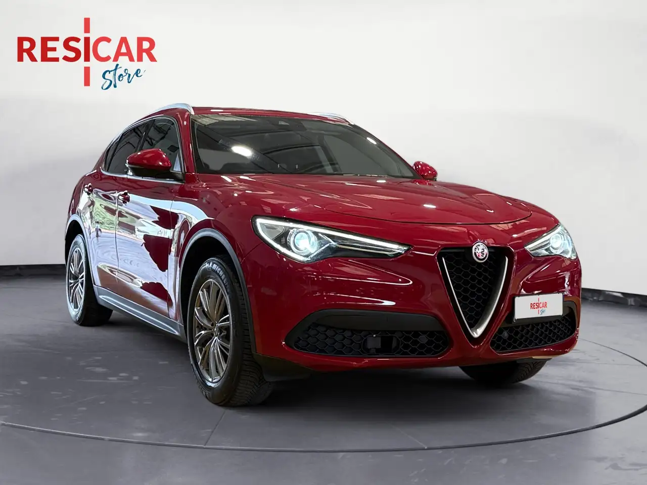 Alfa Romeo Stelvio 2.2 Turbo Executive — photo 1 of 15