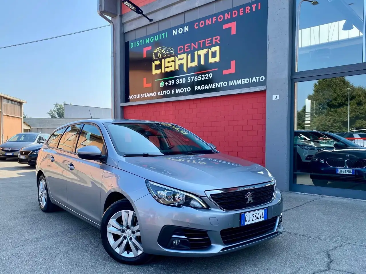 Peugeot 308 308 BlueHDi 130 S&S SW Active Business — photo 1 of 15