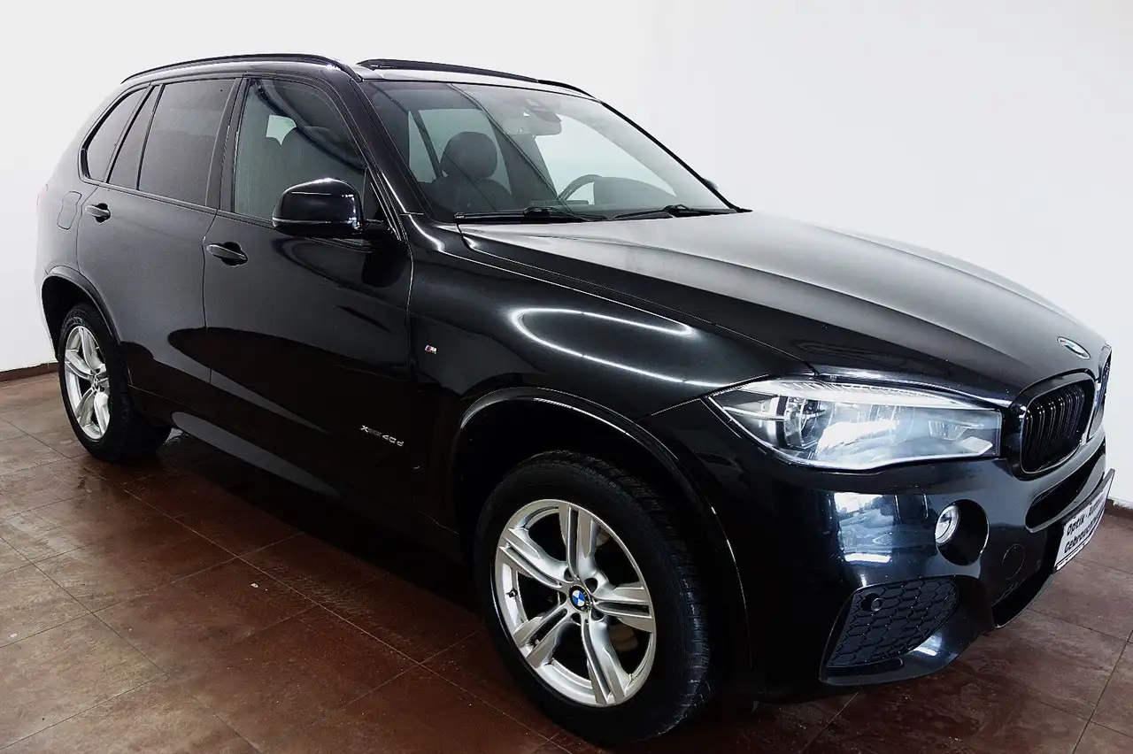 BMW X5 d xDrive M-Sportpaket Panorama/LED/7-Sitze/19 — photo 1 of 17