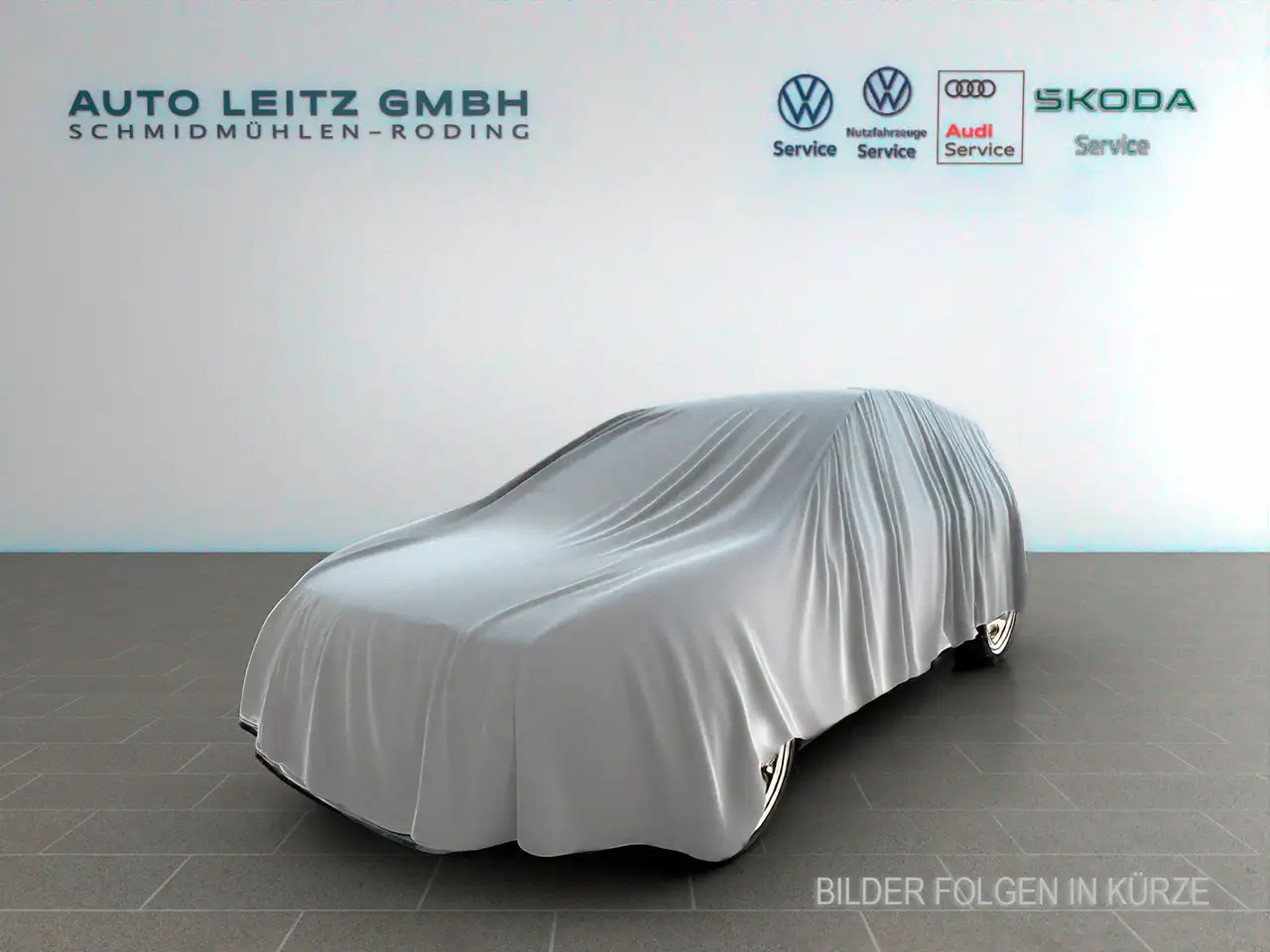 Volkswagen Golf Variant 2.0 TDI DSG Life AHK ACC Navi SHZ PDC — photo 1 of 1