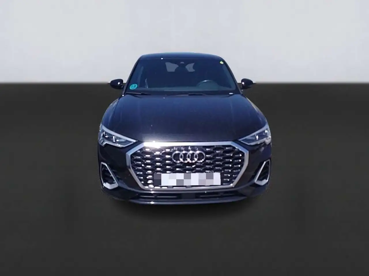 Audi Q3 35 TDI S line S tronic 110kW — photo 1 of 15