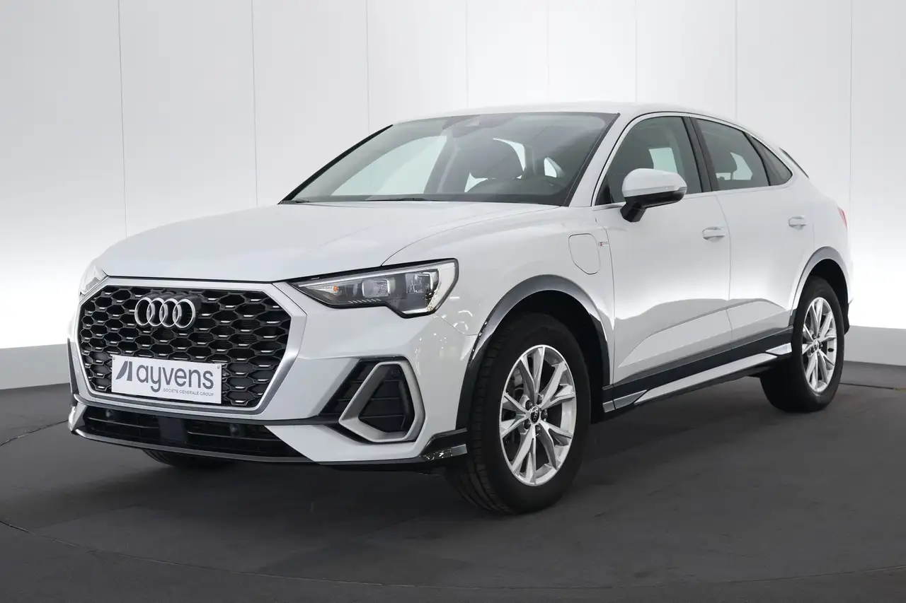 Audi Q3 Sportback 45 TFSI e PHEV S-Tronic S-Line LEDER/ALC — photo 1 of 30