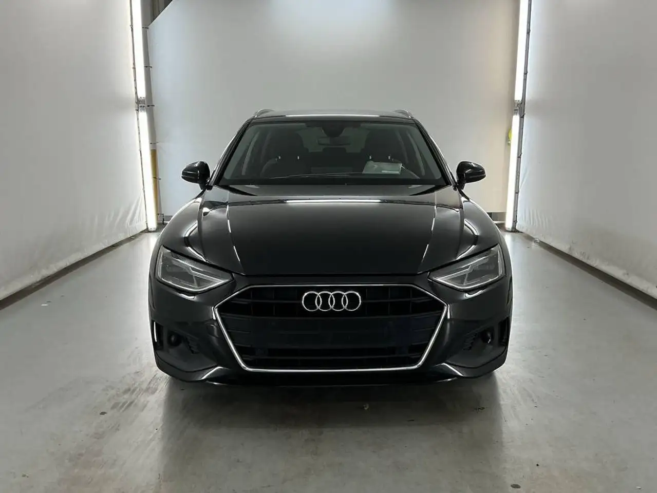 Audi A4 A4 Avant 35 TDI S tronic sport — photo 1 of 8