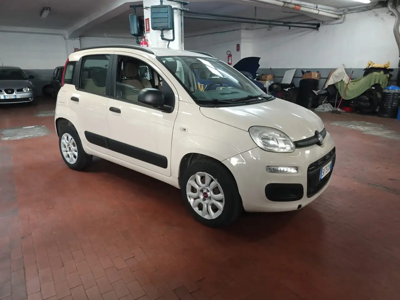 Fiat New Panda NATURAL POWER(metano) — photo 1 of 14