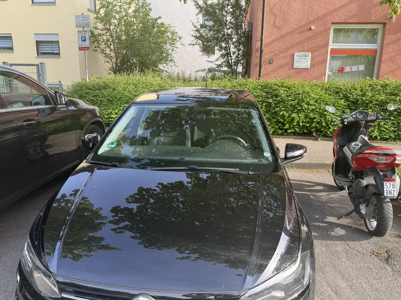 Volkswagen Polo 1.0 Comfortline — photo 1 of 13