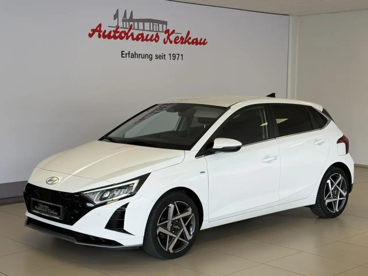 Hyundai i20 1.0 T-GDI 48V-Hybrid Prime*1HD*SHZ*LED* — photo 1 of 25