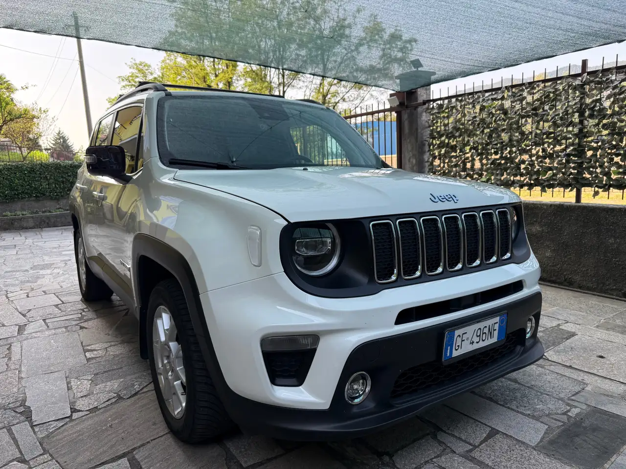 Jeep Renegade Renegade 2019 1.3 t4 phev Limited 4xe at6 — photo 1 of 5