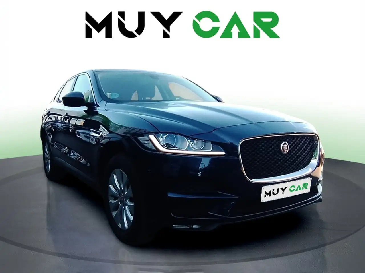 Jaguar F-Pace 2.0i4D Prestige Aut. AWD 180 — photo 1 of 16
