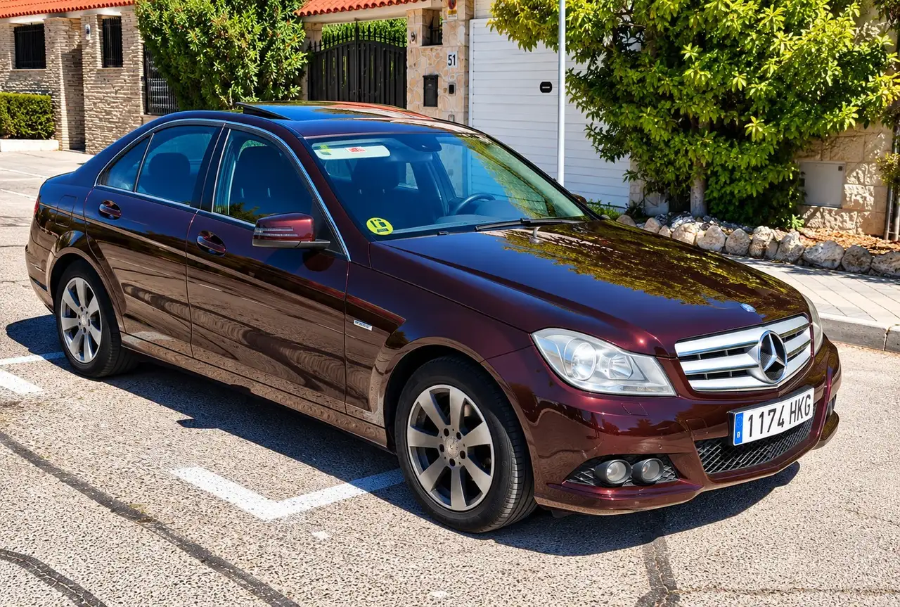 Mercedes-Benz C 200 200CDI BE Edition 7G Plus — photo 1 of 10