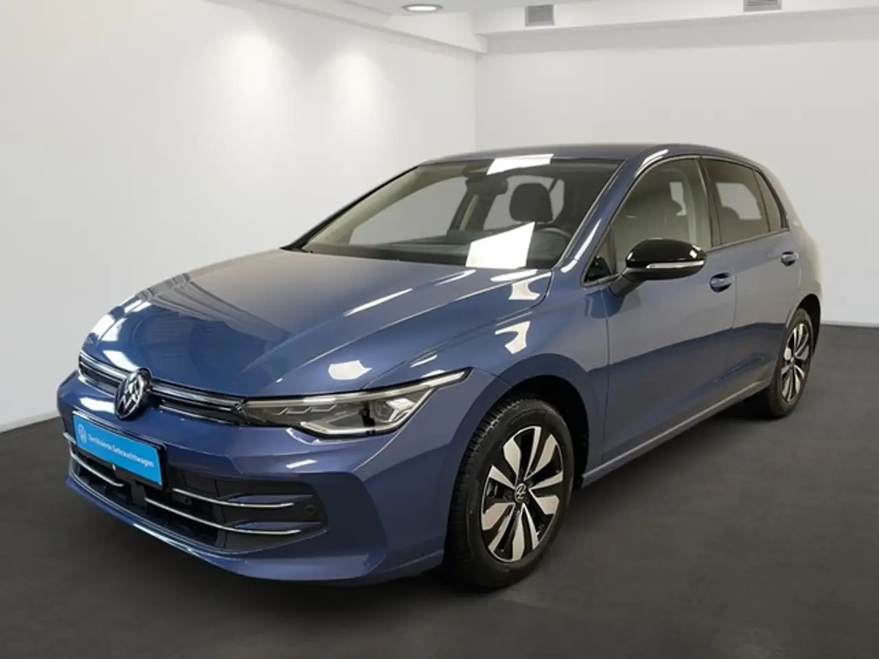 Volkswagen Golf VIII Lim. GOAL 1.5 eTSI DSG - SHZ LED Plus Navi AC — photo 1 of 8