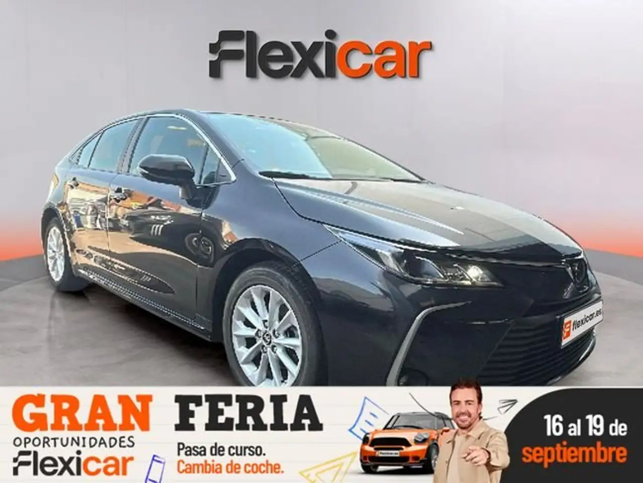 Toyota Corolla Sedán 1.5 Active — photo 1 of 23