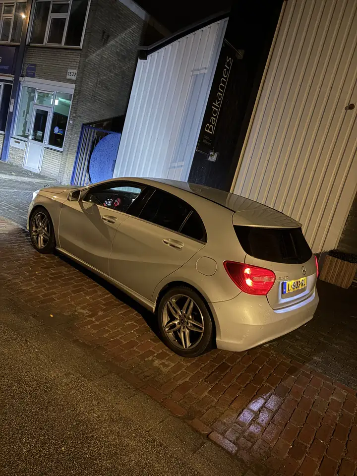 Mercedes-Benz A 180 — photo 1 of 9