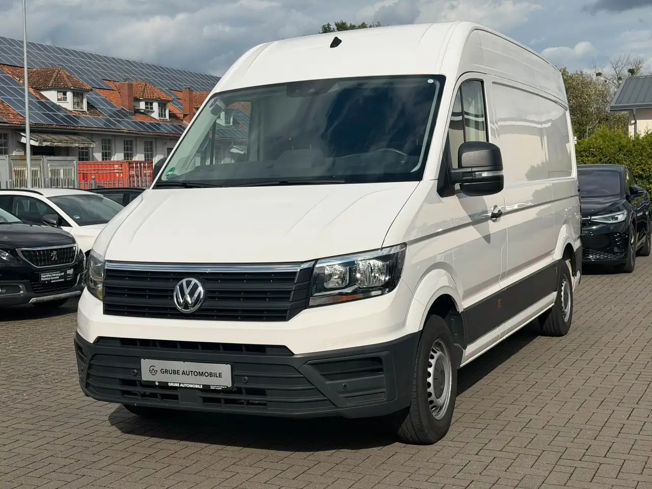Volkswagen Crafter 35 mittellang Hoch AUTOMATIK*NAV*CAM*AHK — photo 1 of 24