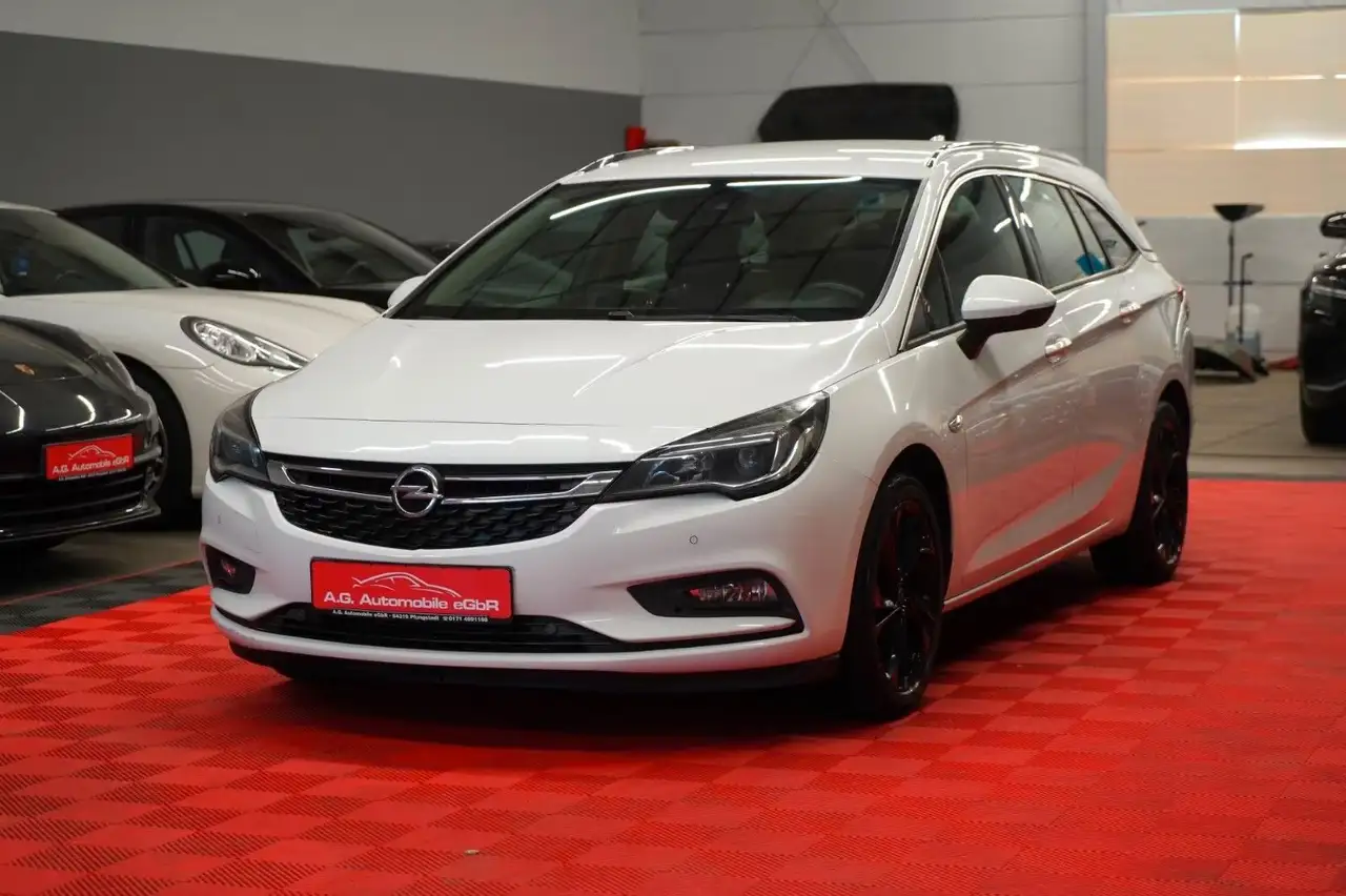 Opel Astra K 1.6 CDTi Sports Tourer Innovation — photo 1 of 34
