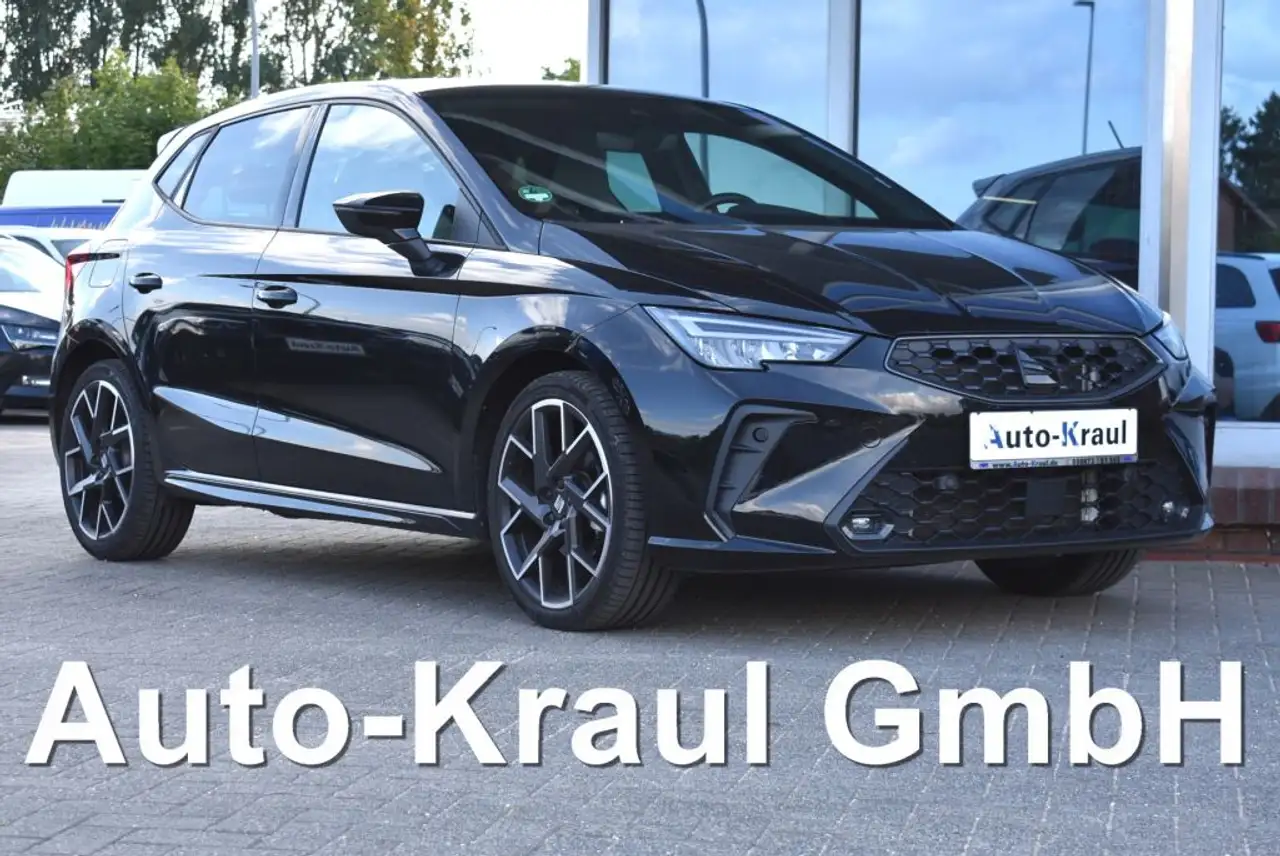 SEAT Ibiza 1.5 TSI S&S DSG FR Black Edition DSG LED NAVI Klim — photo 1 of 19