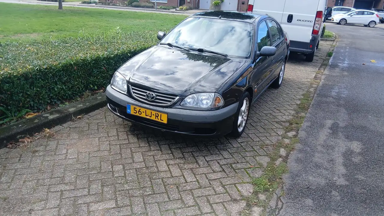 Toyota Avensis 1.8-16V Linea Terra - 1e eigenaar - airco - meer f — photo 1 of 1