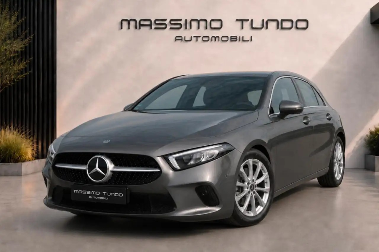 Mercedes-Benz A 180 d Automatic Sport — photo 1 of 11