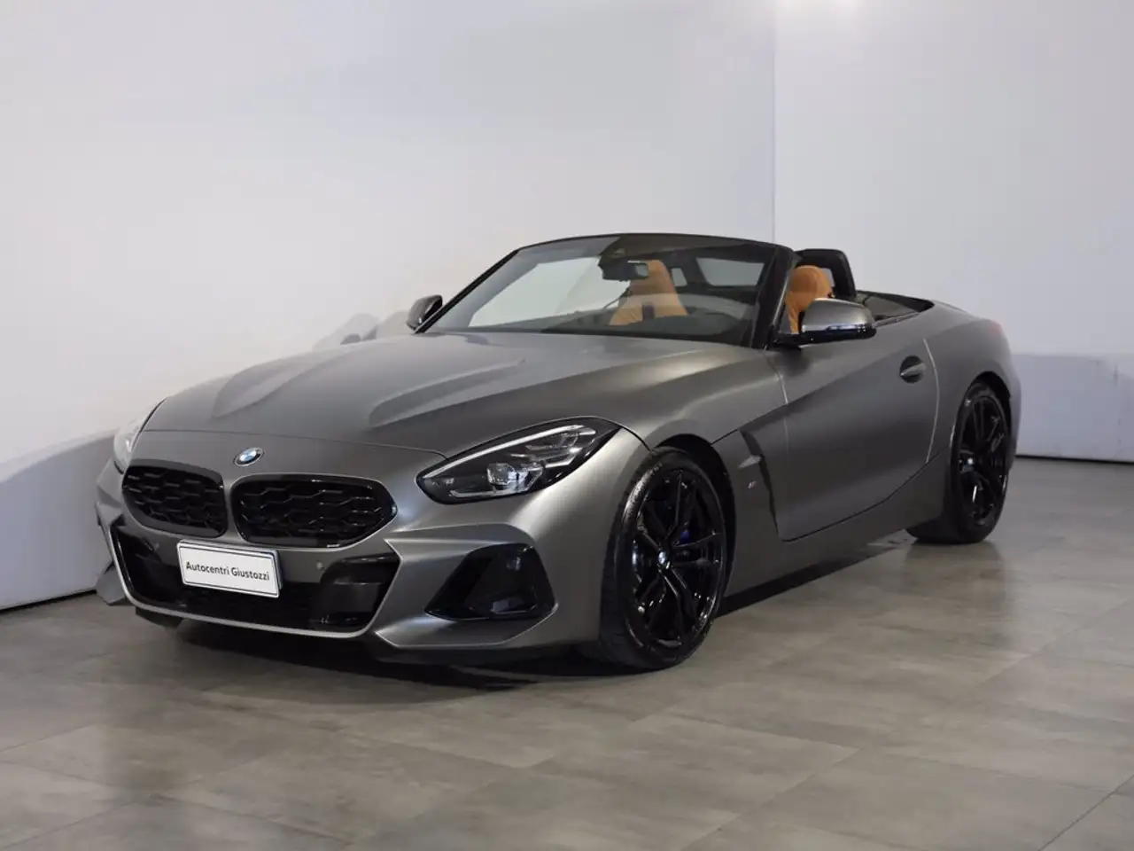 BMW Z4 M 40i auto — photo 1 of 15